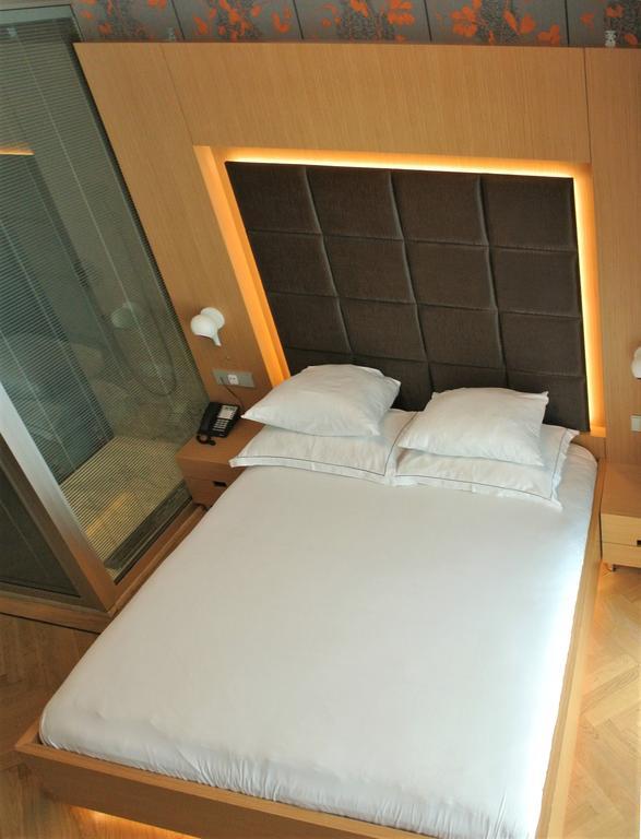 Amadi Park Hotel Amsterdam Eksteriør billede